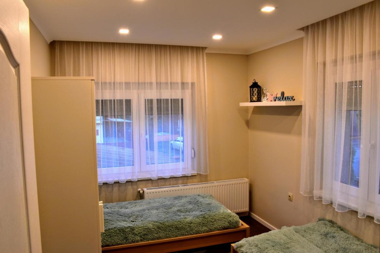 Keknefelejcs Vendeghaz Villa ซาลาคาโรส ภายนอก รูปภาพ