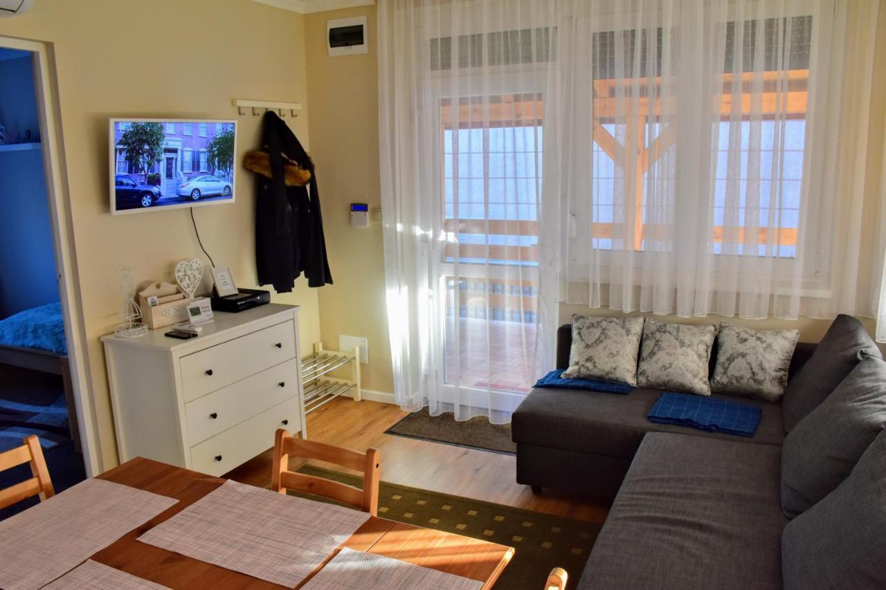 Keknefelejcs Vendeghaz Villa ซาลาคาโรส ภายนอก รูปภาพ
