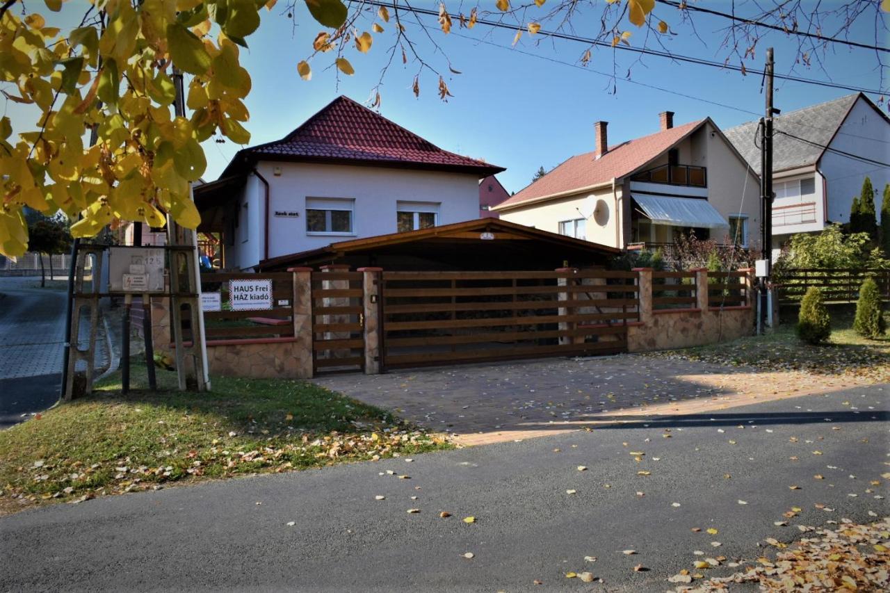 Keknefelejcs Vendeghaz Villa ซาลาคาโรส ภายนอก รูปภาพ