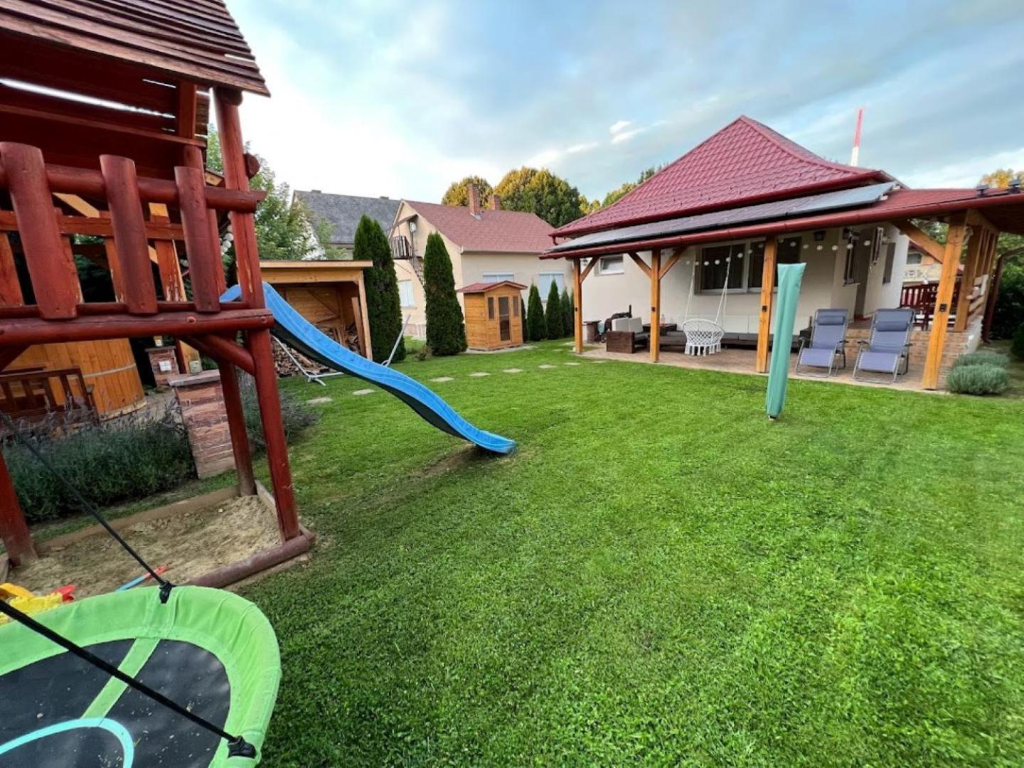 Keknefelejcs Vendeghaz Villa ซาลาคาโรส ภายนอก รูปภาพ